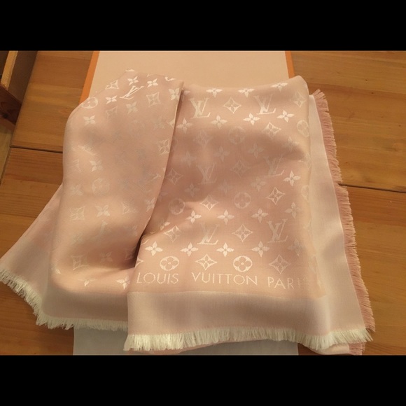 Louis Vuitton Accessories - NWT Louis Vuitton Scarf